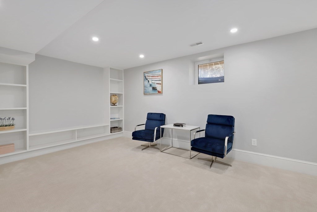 16 Ricker Road, Unit 1 Newton, MA 02458 - Photo 30 of 39 Gallery Image 30