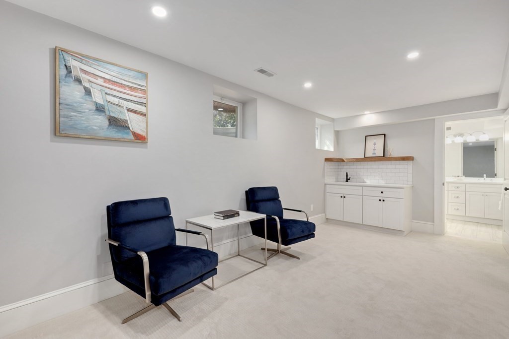 16 Ricker Road, Unit 1 Newton, MA 02458 - Photo 31 of 39 Gallery Image 31