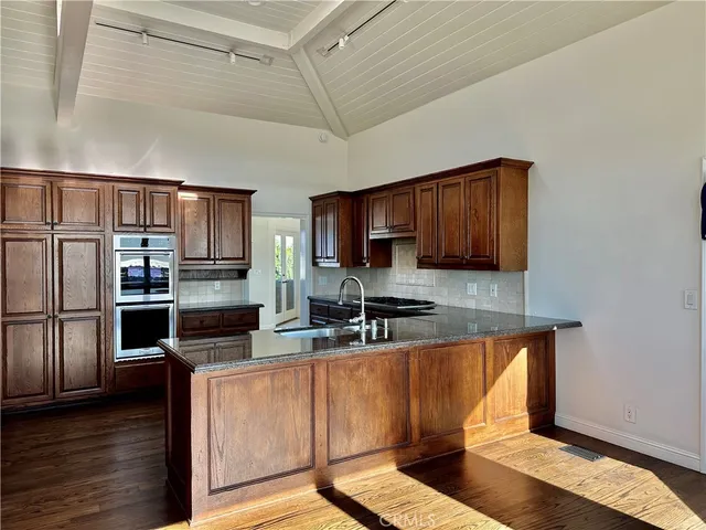 $14,000 | 900 Kings Road, Newport Beach, CA 92663