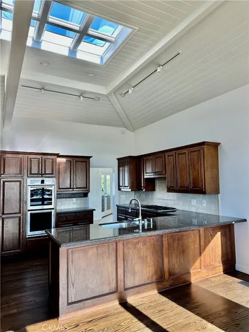 $14,000 | 900 Kings Road, Newport Beach, CA 92663