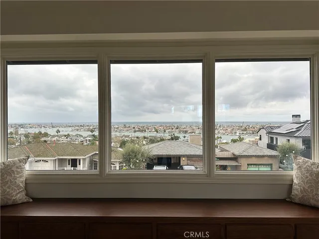 $14,000 | 900 Kings Road, Newport Beach, CA 92663