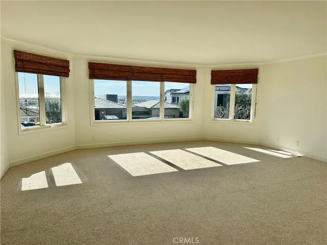 $14,000 | 900 Kings Road, Newport Beach, CA 92663