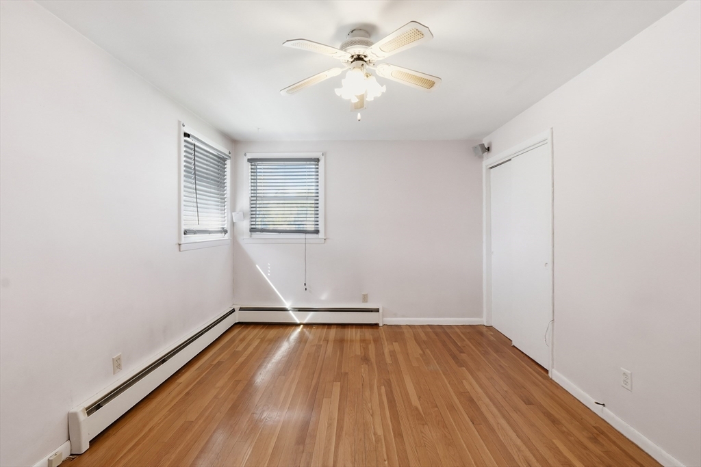 43 Robin Road Worcester, MA 01604 - Photo 26 of 31