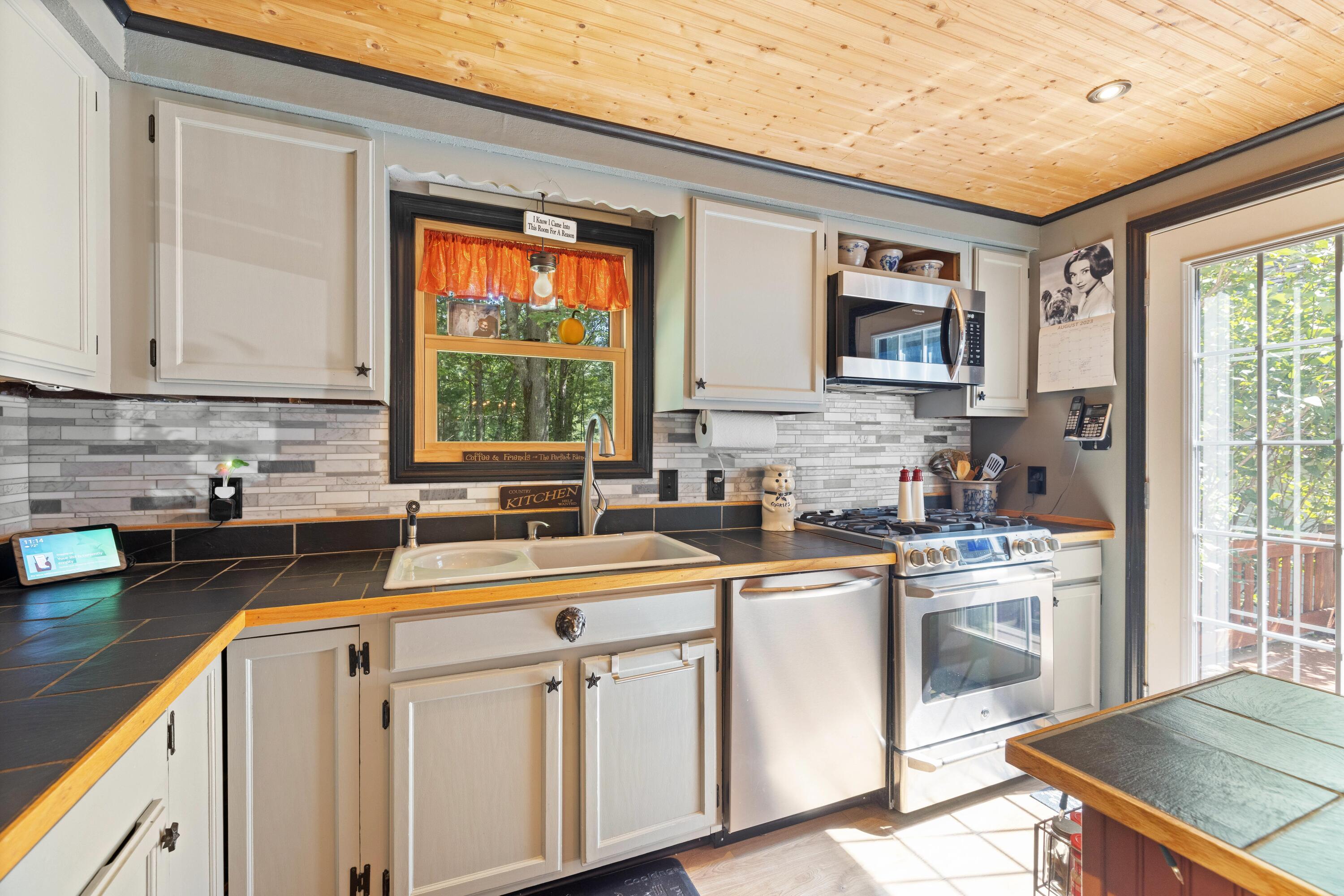 10 Laurel Circle Wells, ME 04090 - Photo 13 of 42 3G0A3255