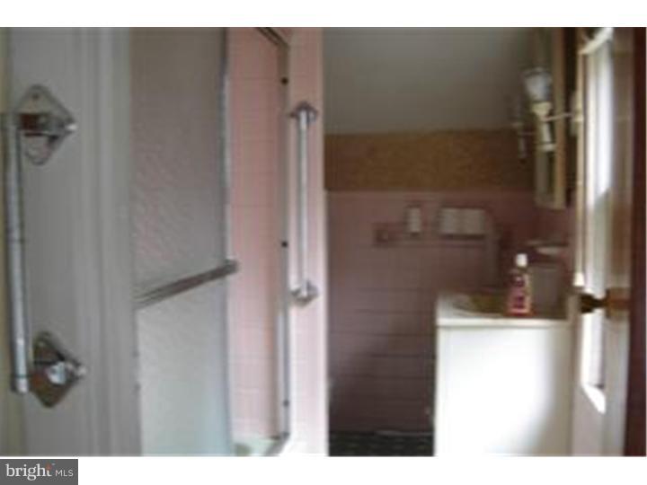 138 Thomas Avenue Maple Shade, NJ 08052 - Photo 12 of 21 Gallery Image 12