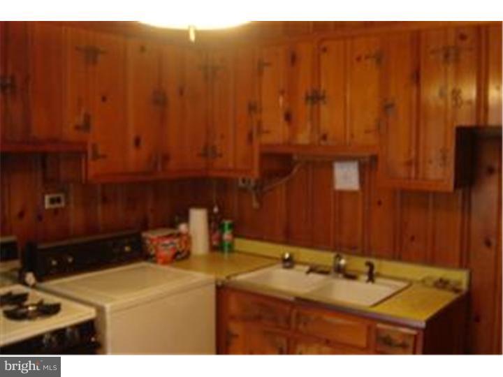 138 Thomas Avenue Maple Shade, NJ 08052 - Photo 5 of 21 Gallery Image 5