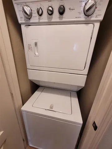 a close up view of washer and dryer