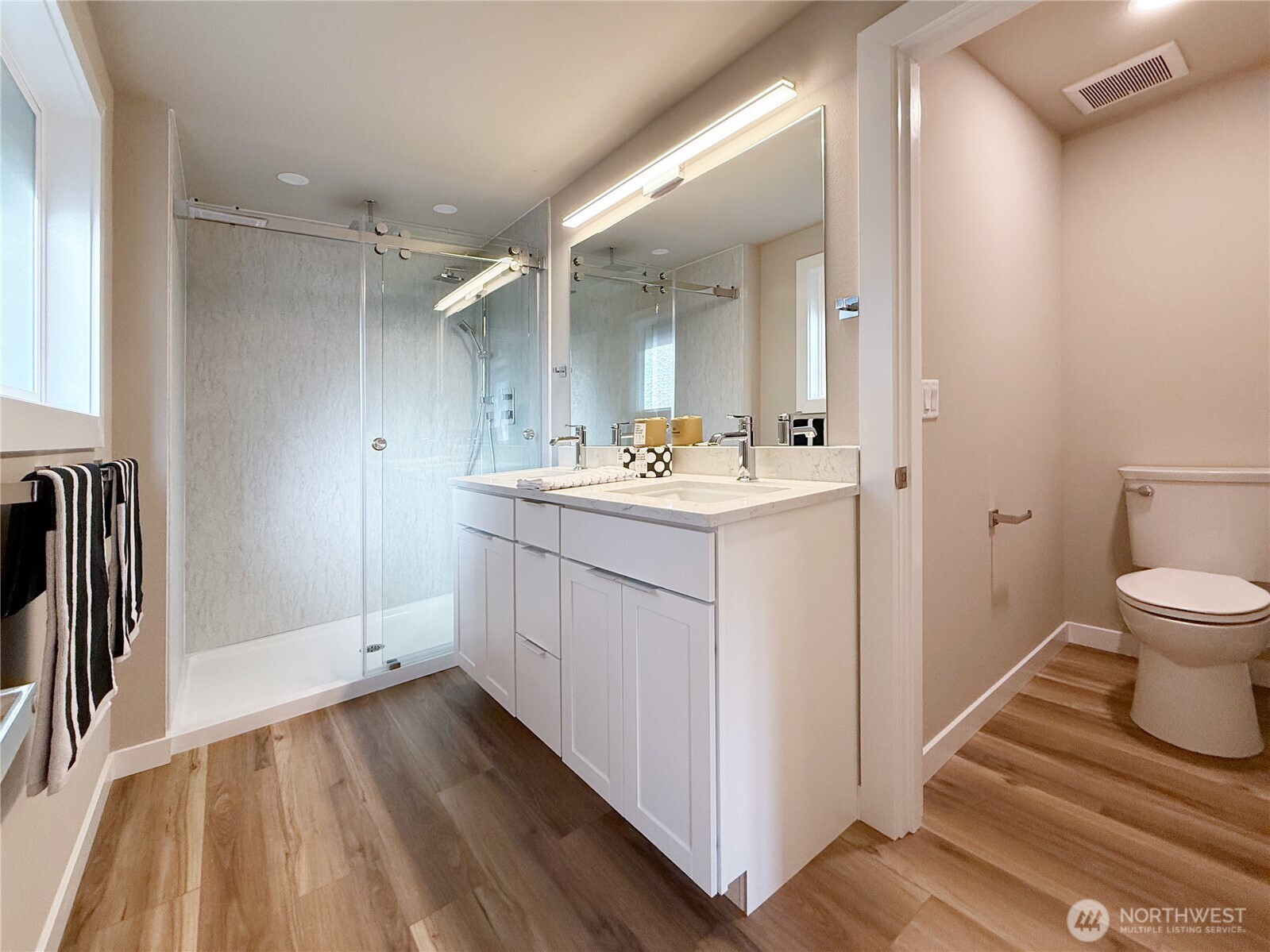 15905 118th Place Northeast Bothell, WA 98011 - Photo 14 of 31