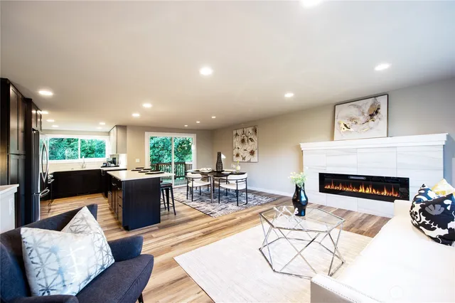 $1,395,000 | 15905 118th Place Northeast, Bothell, WA 98011