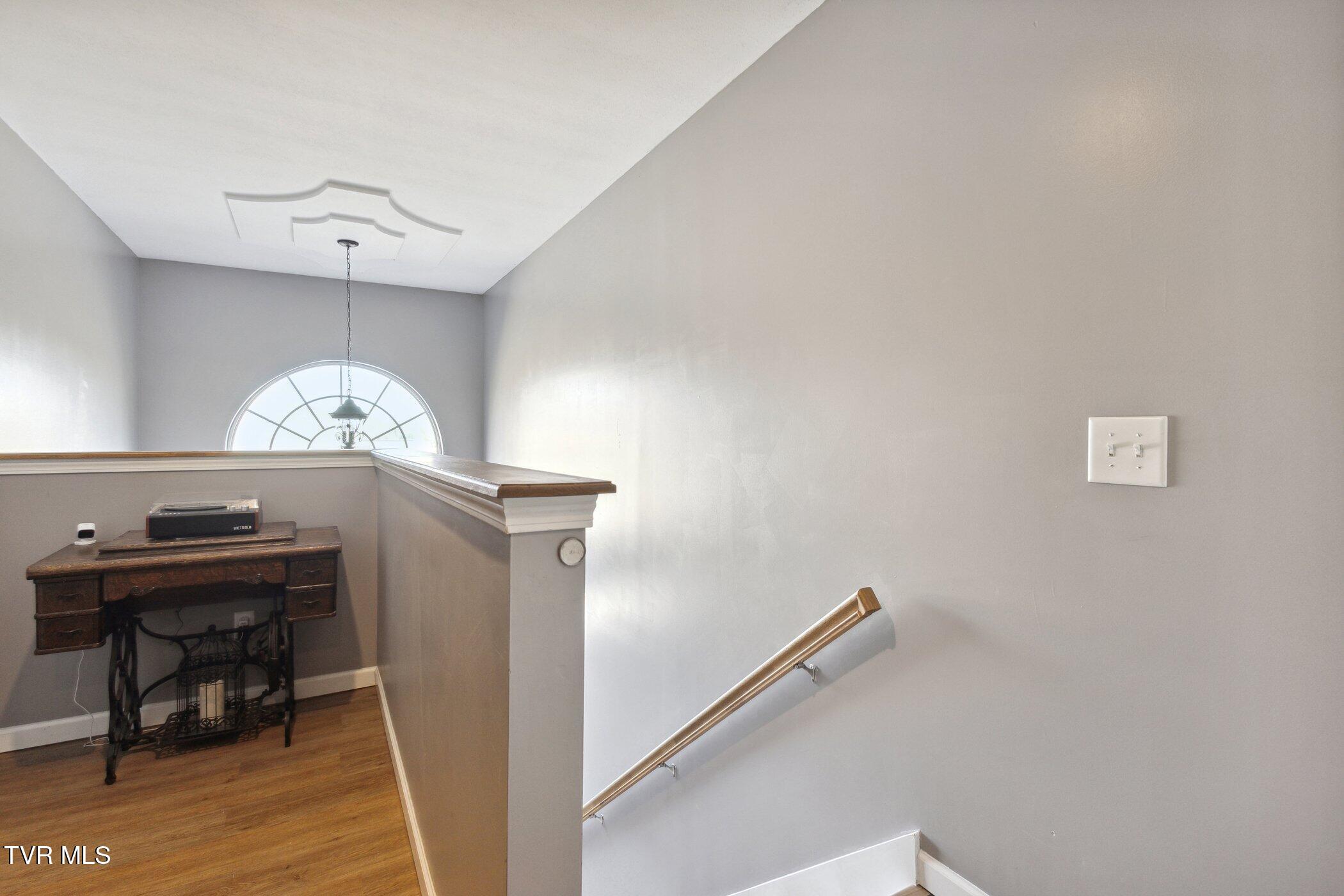 1824 King College Road, Unit F4 Bristol, TN 37620 - Photo 21 of 32 1824-King-College-Rd-unit-f4-Bristol-TN-