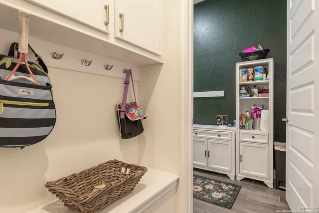 $810,000 | 1717 Kinder Run, San Antonio, TX 78260