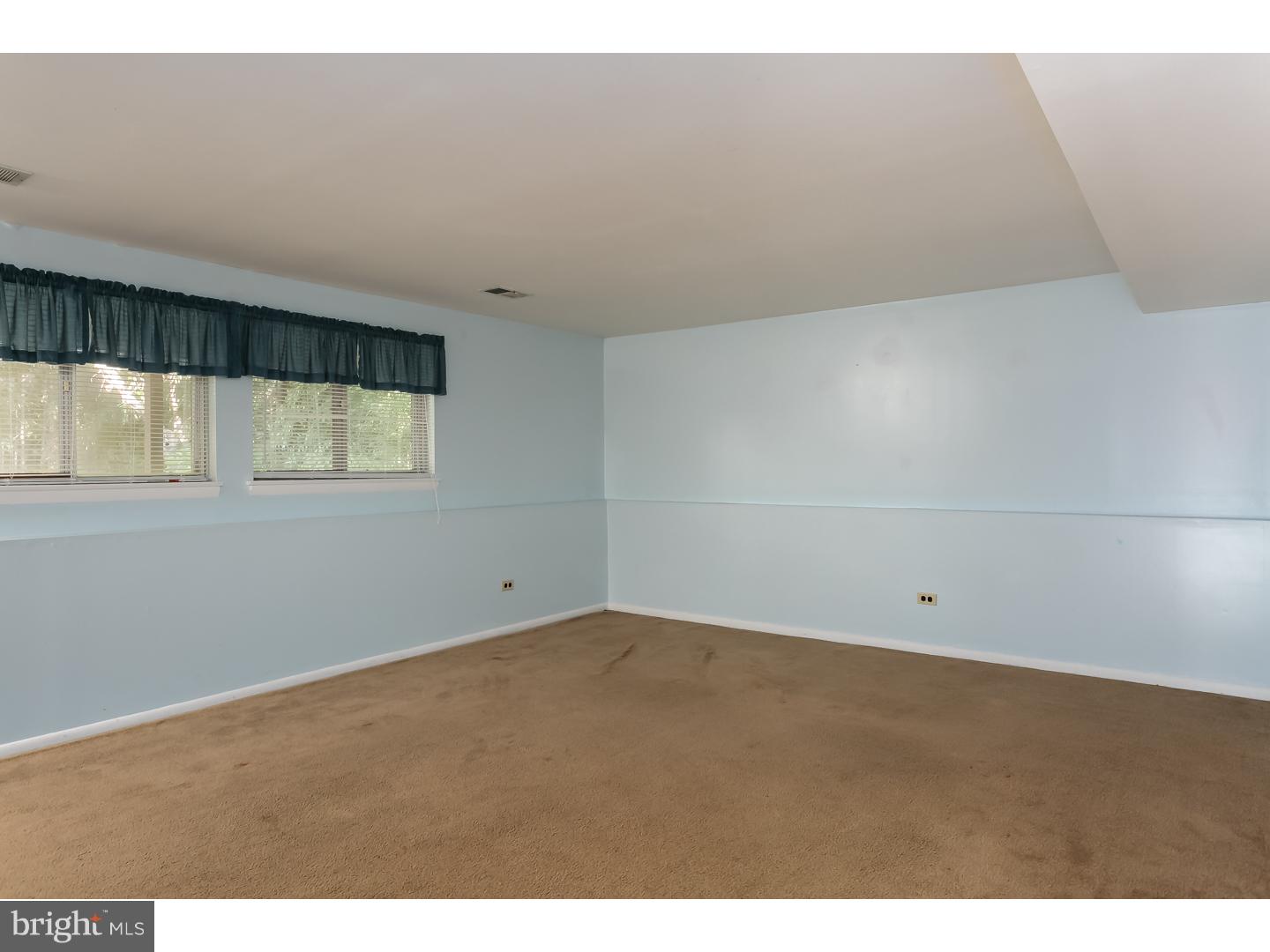 209 Winston Road Mount Laurel, NJ 08054 - Photo 18 of 25 Family Room