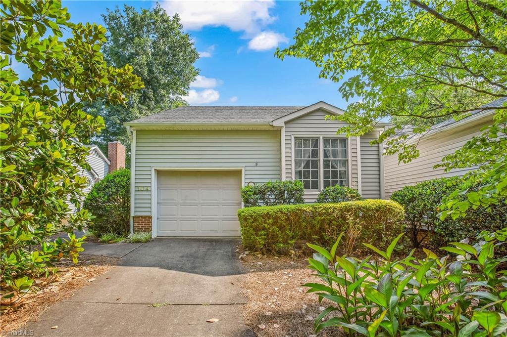 104 Pebble Rdg Lane Winston-Salem, NC 27104 - Photo 1 of 29 Gallery Image 1