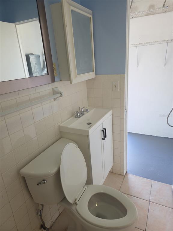 4642 Belfast Drive New Port Richey, FL 34652 - Photo 4 of 31