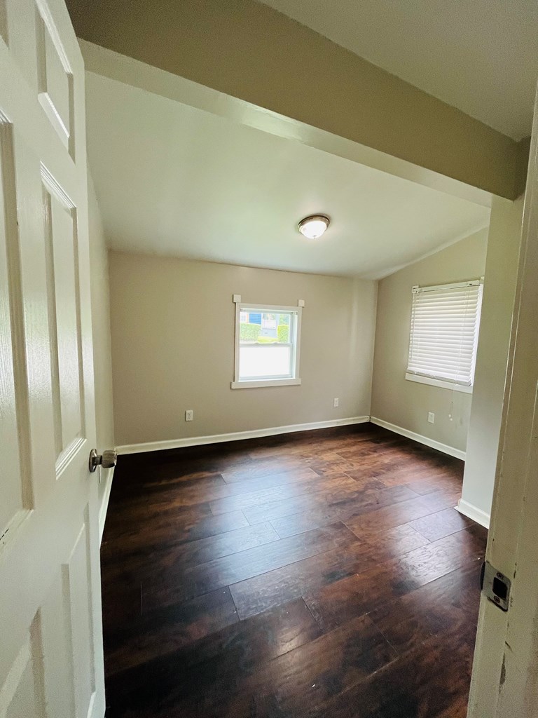 616 Poplar Street West Point, GA 31833 - Photo 5 of 19 Gallery Image 5
