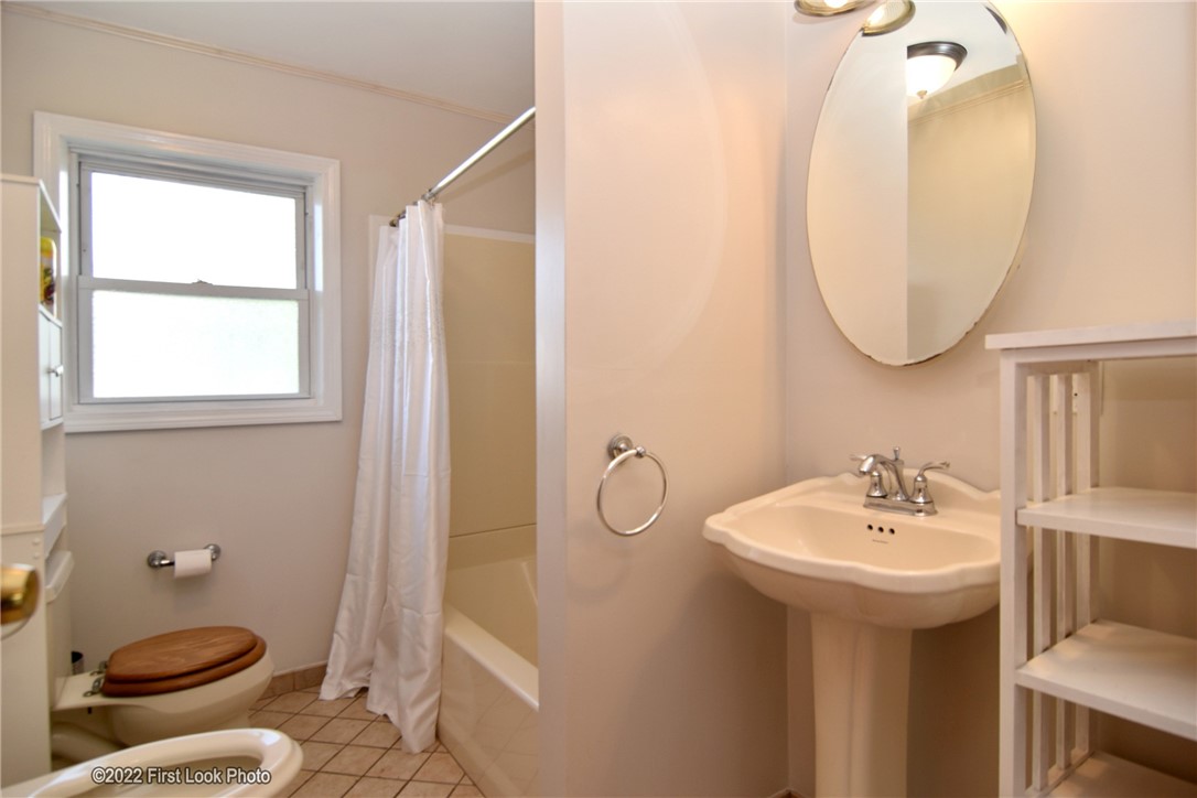 41 Mathias Avenue Tiverton, RI 02878 - Photo 32 of 38 Gallery Image 32
