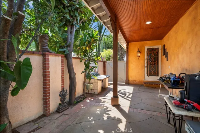 $875,000 | 7300 Sylvia Avenue, Reseda, CA 91335