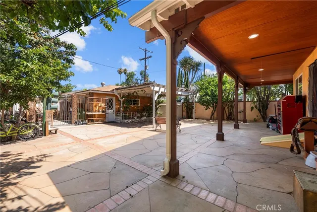 $875,000 | 7300 Sylvia Avenue, Reseda, CA 91335