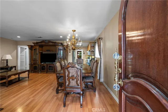 $875,000 | 7300 Sylvia Avenue, Reseda, CA 91335