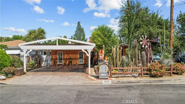 $875,000 | 7300 Sylvia Avenue, Reseda, CA 91335