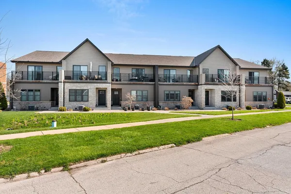 $355,000 | 755 William Street, Unit 4, De Pere, WI 54115