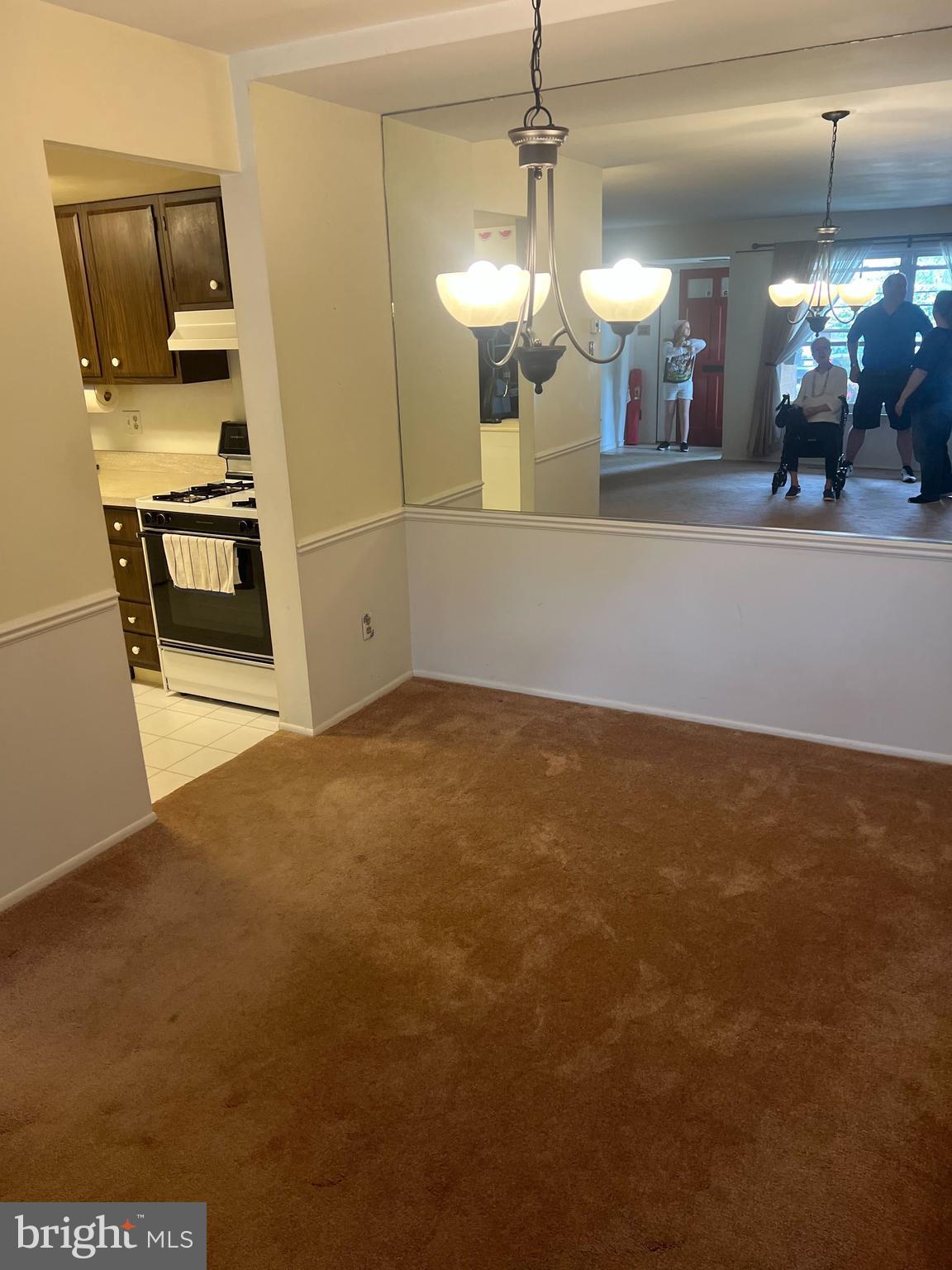 421 Old Forge Crossing Devon, PA 19333 - Photo 9 of 14