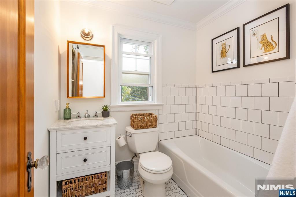 191 Stonehouse Road Bloomfield, NJ 07028 - Photo 28 of 39 Gallery Image 28