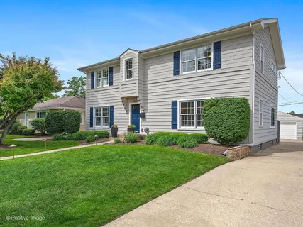 $974,900 | 828 Cambridge Avenue, Elmhurst, IL 60126
