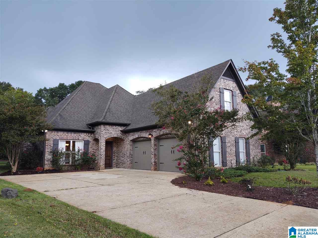 445 Heathersage Road Alabaster, AL 35114 - Photo 4 of 50
