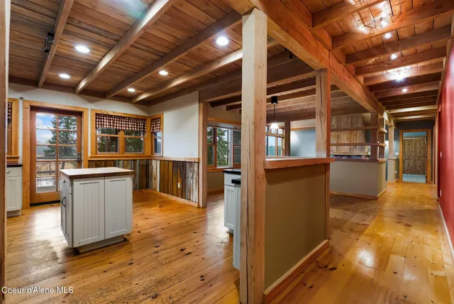 $799,000 | 2995 East Dufort Road, Sagle, ID 83860