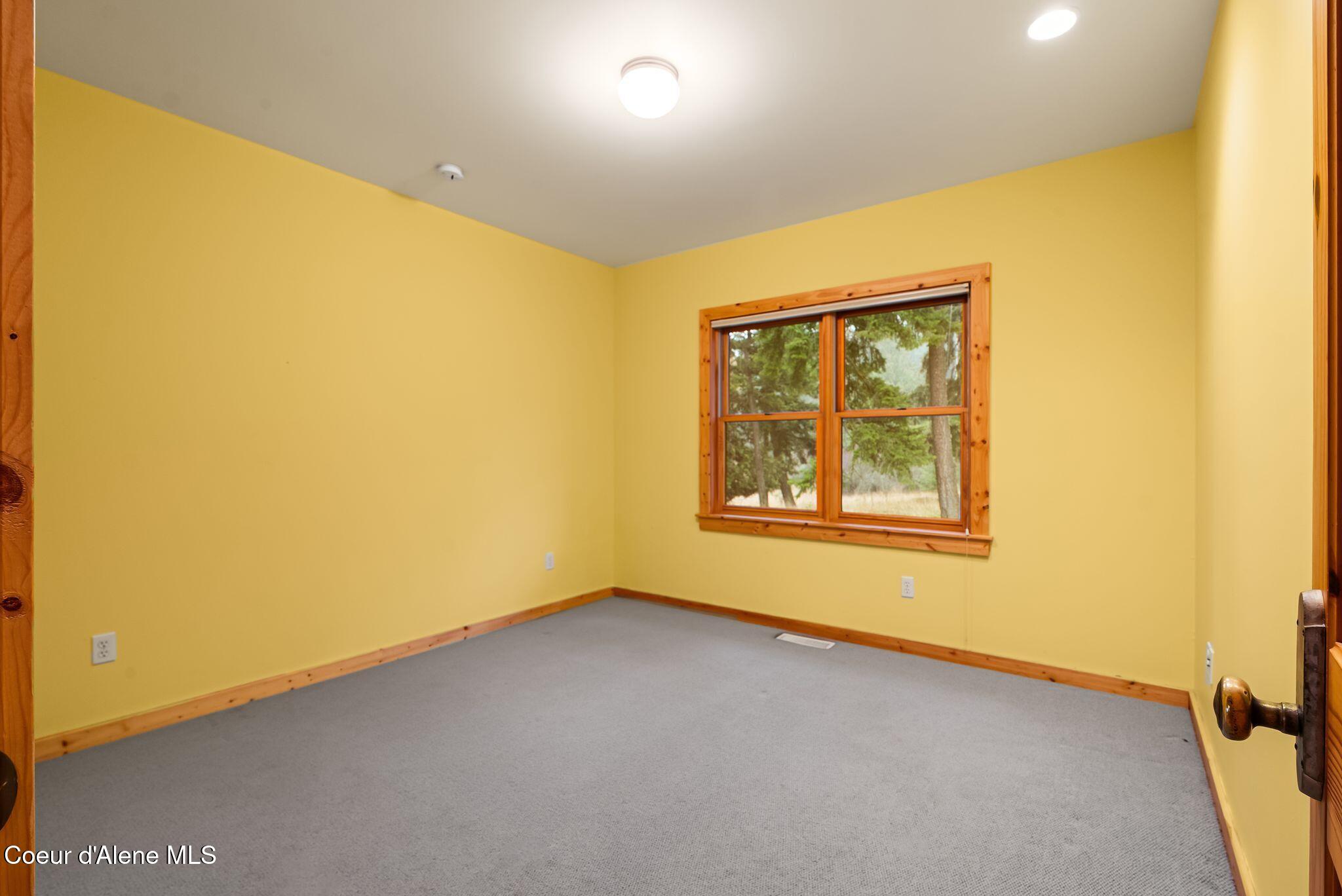 2995 East Dufort Road Sagle, ID 83860 - Photo 20 of 38 17