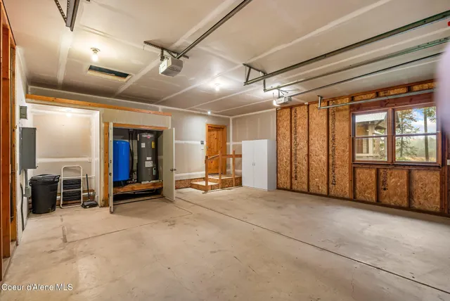 $799,000 | 2995 East Dufort Road, Sagle, ID 83860