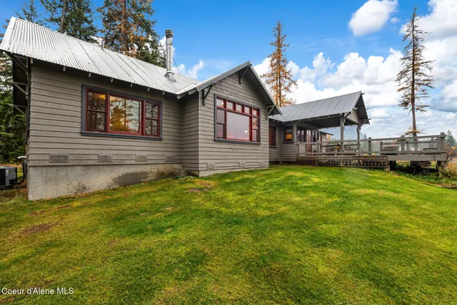 $799,000 | 2995 East Dufort Road, Sagle, ID 83860