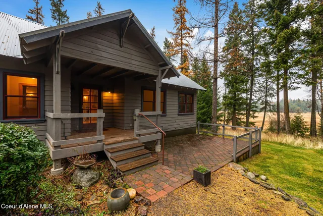 $799,000 | 2995 East Dufort Road, Sagle, ID 83860