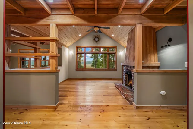 $799,000 | 2995 East Dufort Road, Sagle, ID 83860