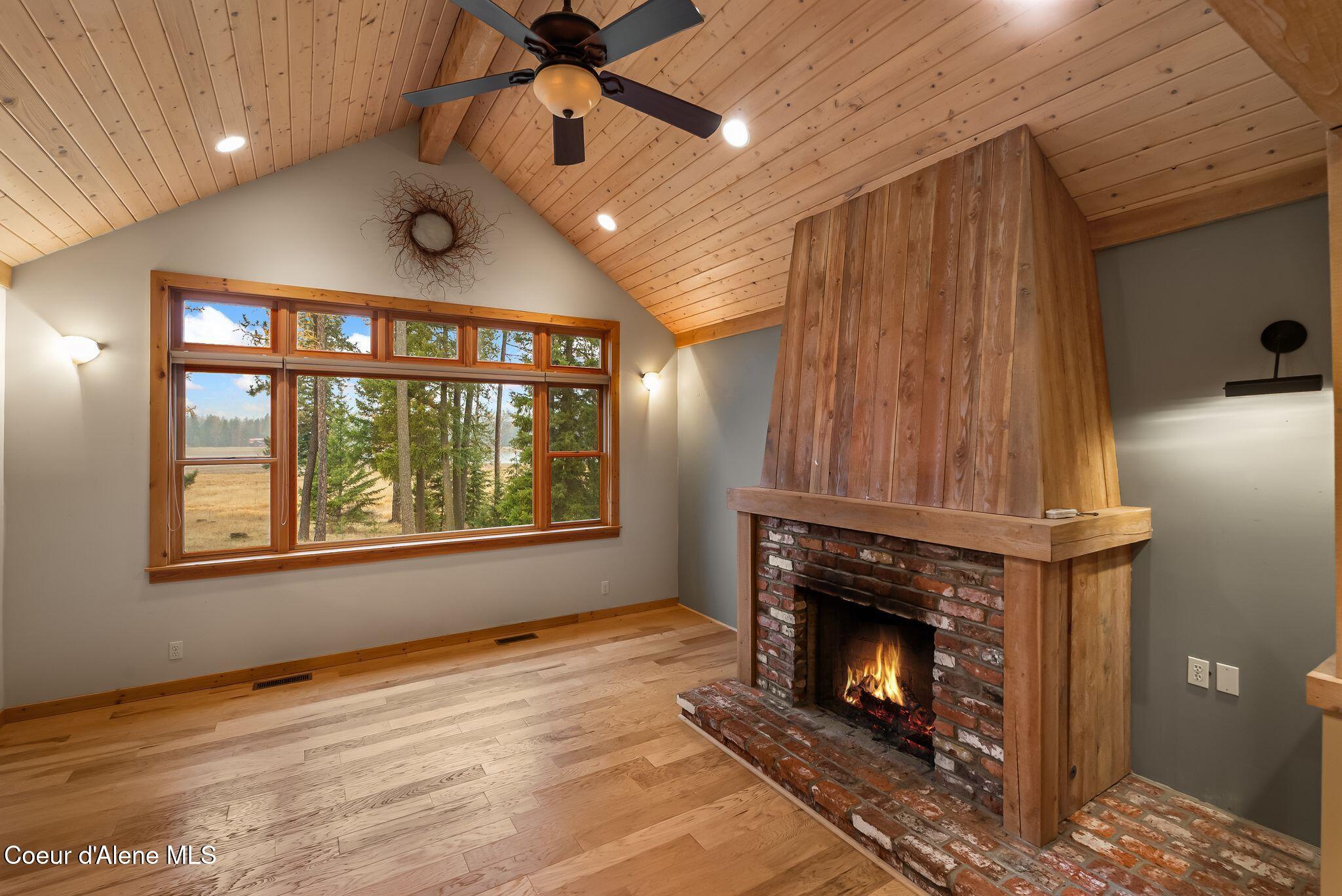 2995 East Dufort Road Sagle, ID 83860 - Photo 7 of 38 7