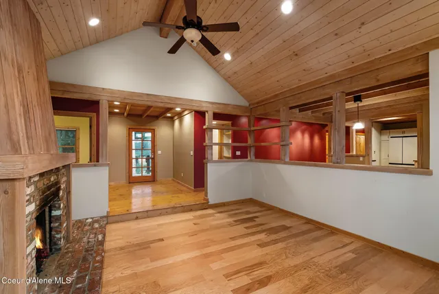 $799,000 | 2995 East Dufort Road, Sagle, ID 83860