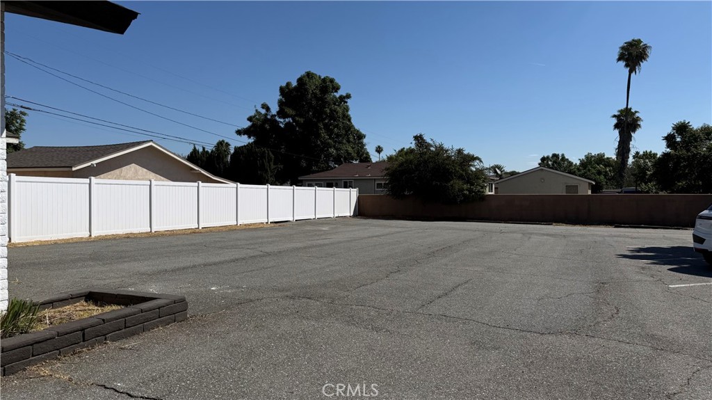 4943 La Sierra Avenue Riverside, CA 92505 - Photo 11 of 29