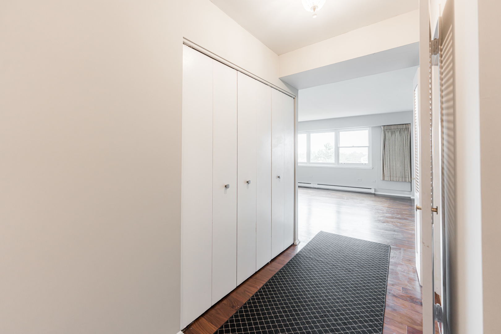 141 North La Grange Road, Unit 601 La Grange, IL 60525 - Photo 19 of 25