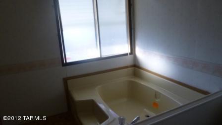 7090 North Guthrie Road Tucson, AZ 85743 - Photo 8 of 9