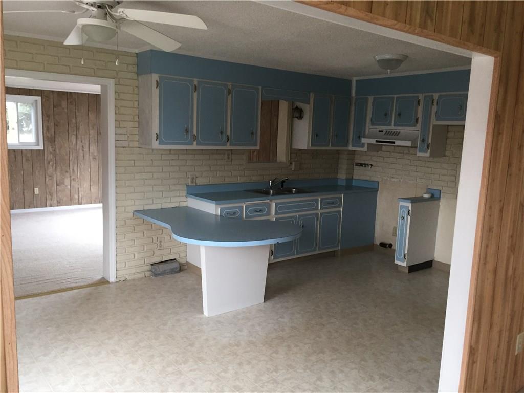 Eat in kitchen