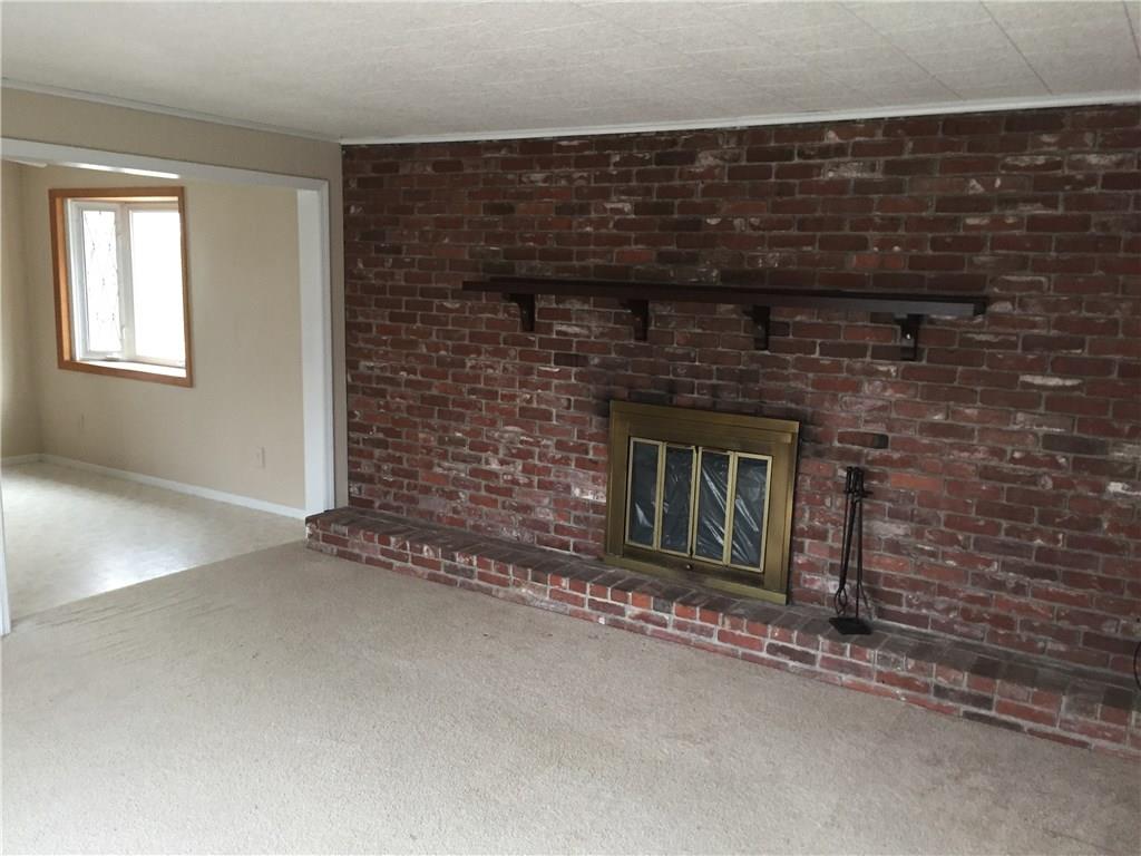 Fire Place, opens into the kitchen