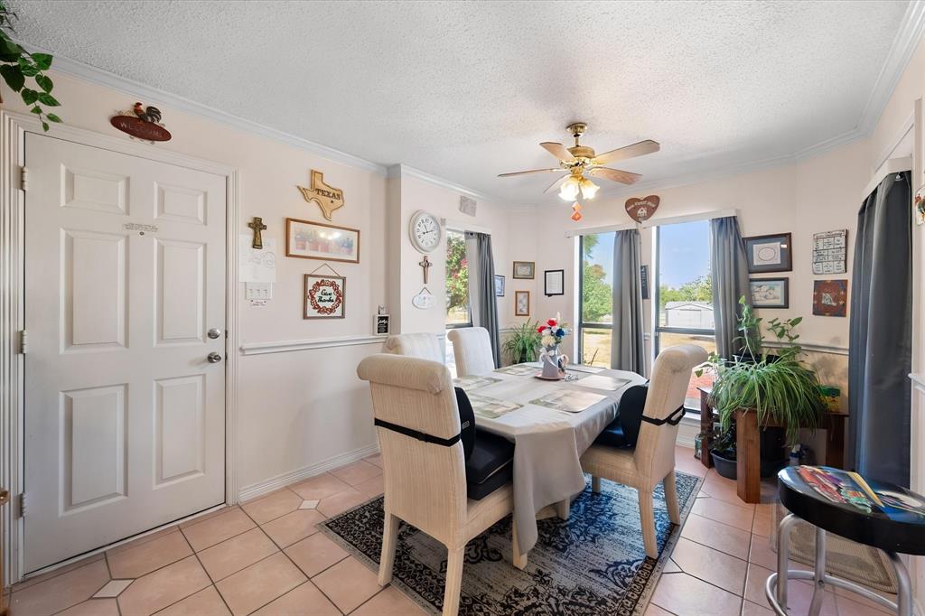 649 East Reindeer Road Lancaster, TX 75146 - Photo 7 of 24 Gallery Image 7