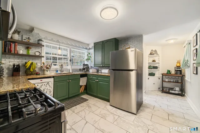 $360,000 | 155 Eaton Avenue, Meriden, CT 06451