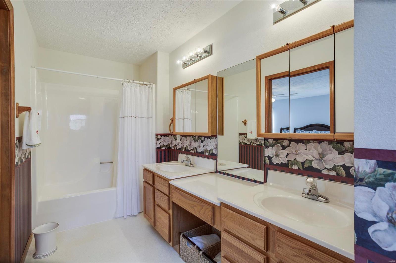 321 Benjamin Lane Waterloo, IL 62298 - Photo 22 of 33 Gallery Image 22