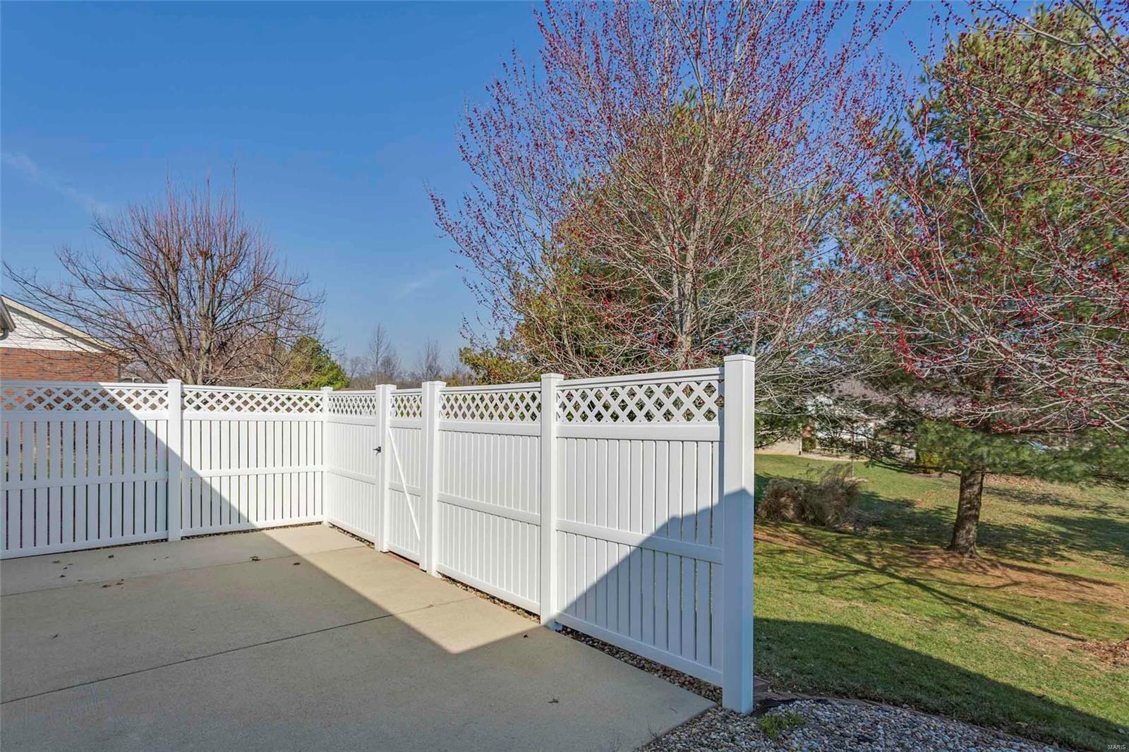 321 Benjamin Lane Waterloo, IL 62298 - Photo 32 of 33 Gallery Image 32