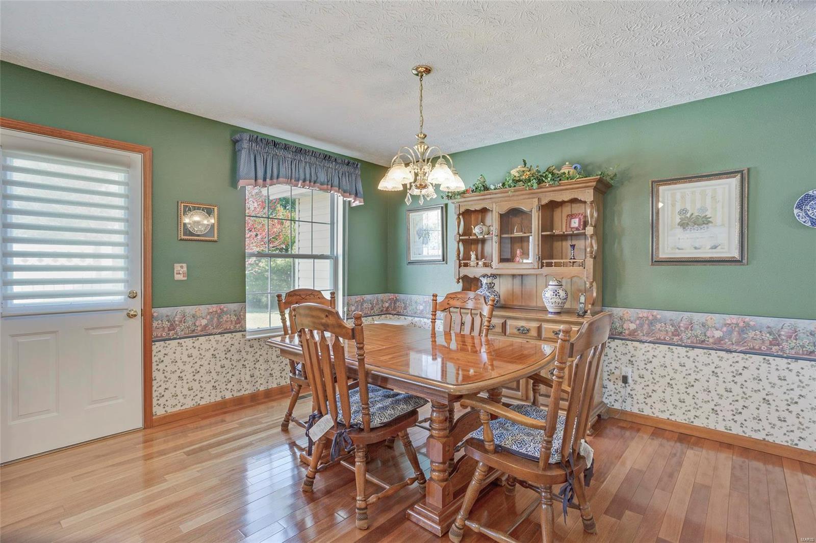 321 Benjamin Lane Waterloo, IL 62298 - Photo 10 of 33 Gallery Image 10