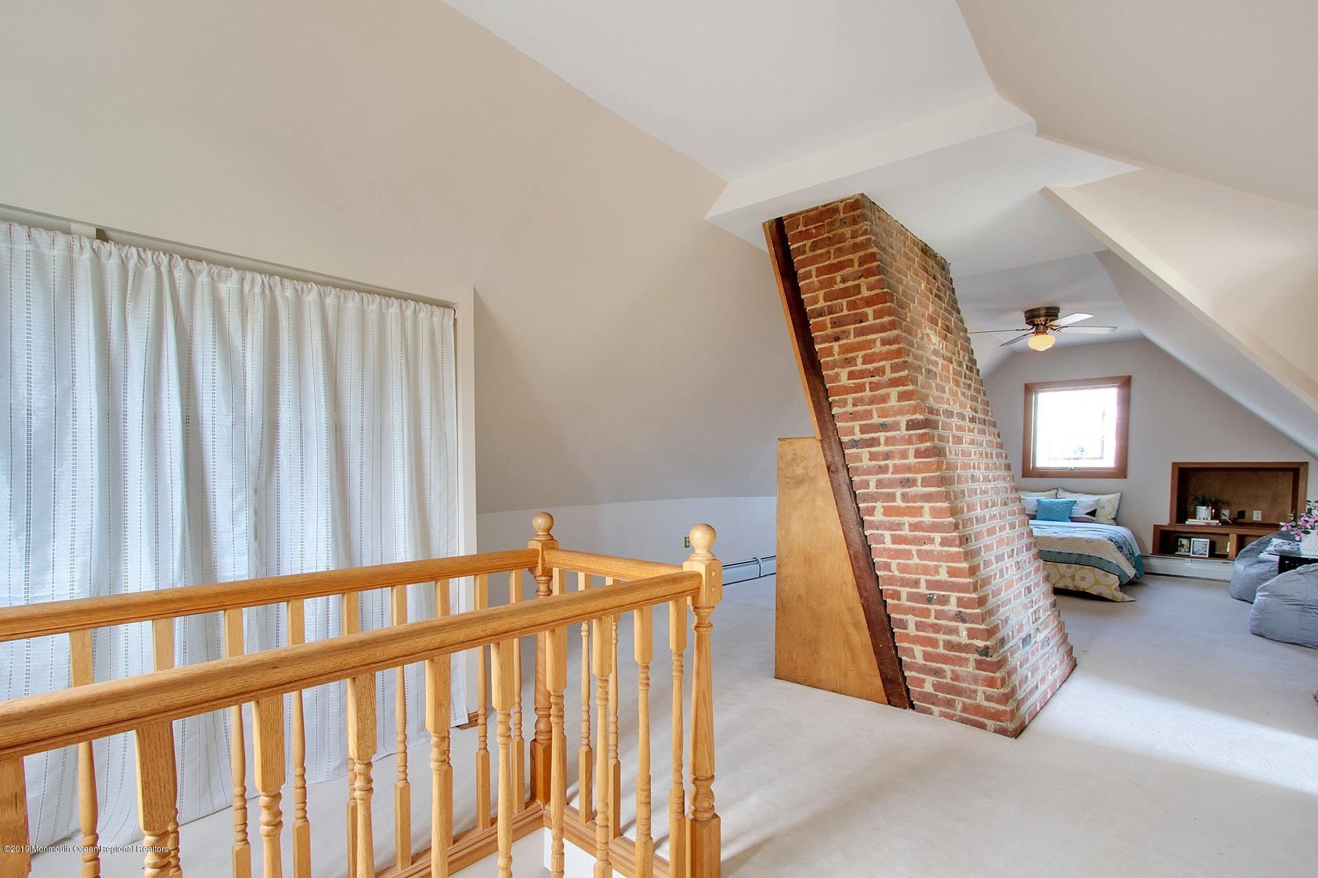 266 River Road Red Bank, NJ 07701 - Photo 24 of 37 Up To The Third Level