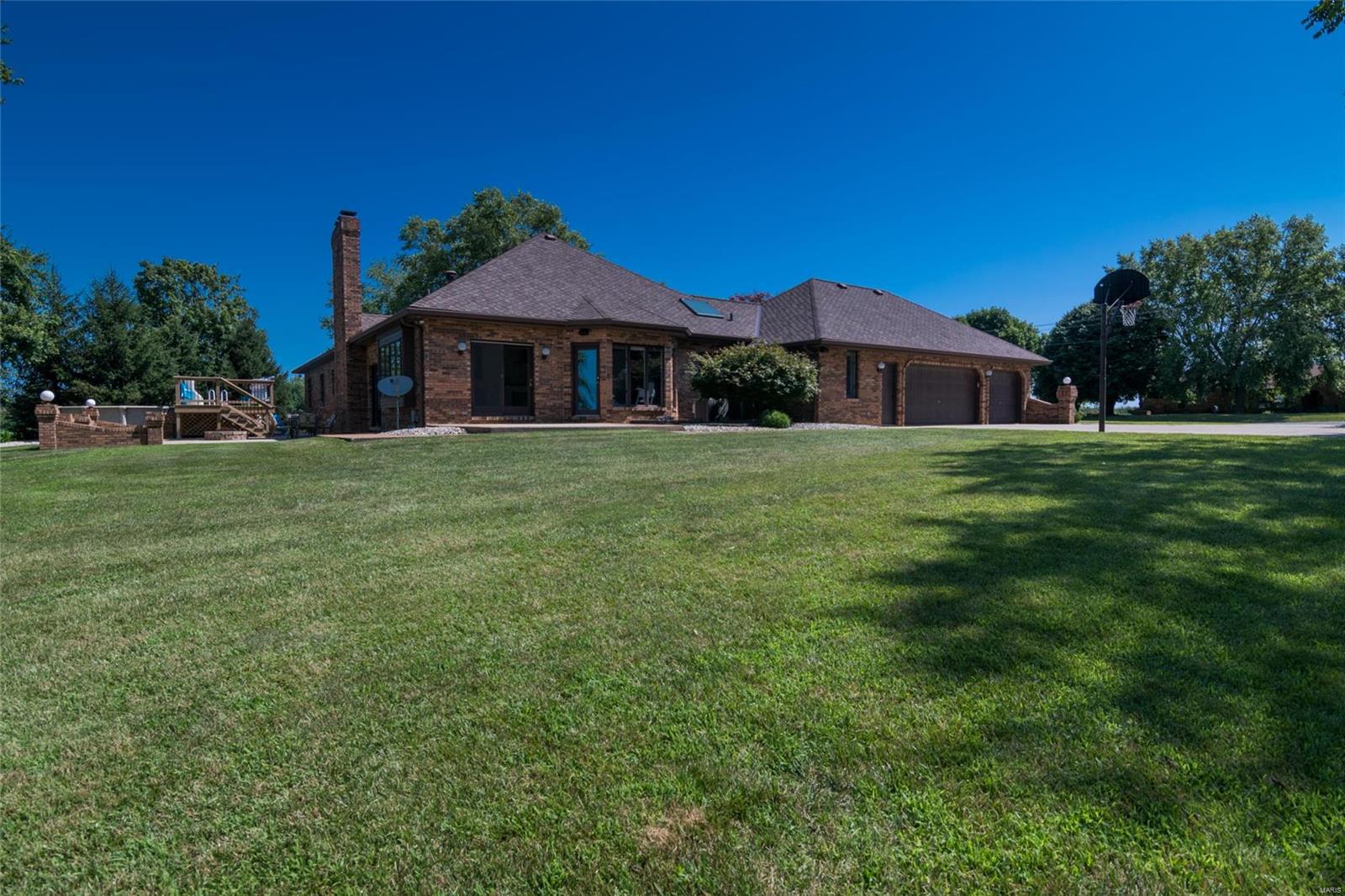 2113 Old Trenton Road Highland, IL 62249 - Photo 21 of 72 Gallery Image 21