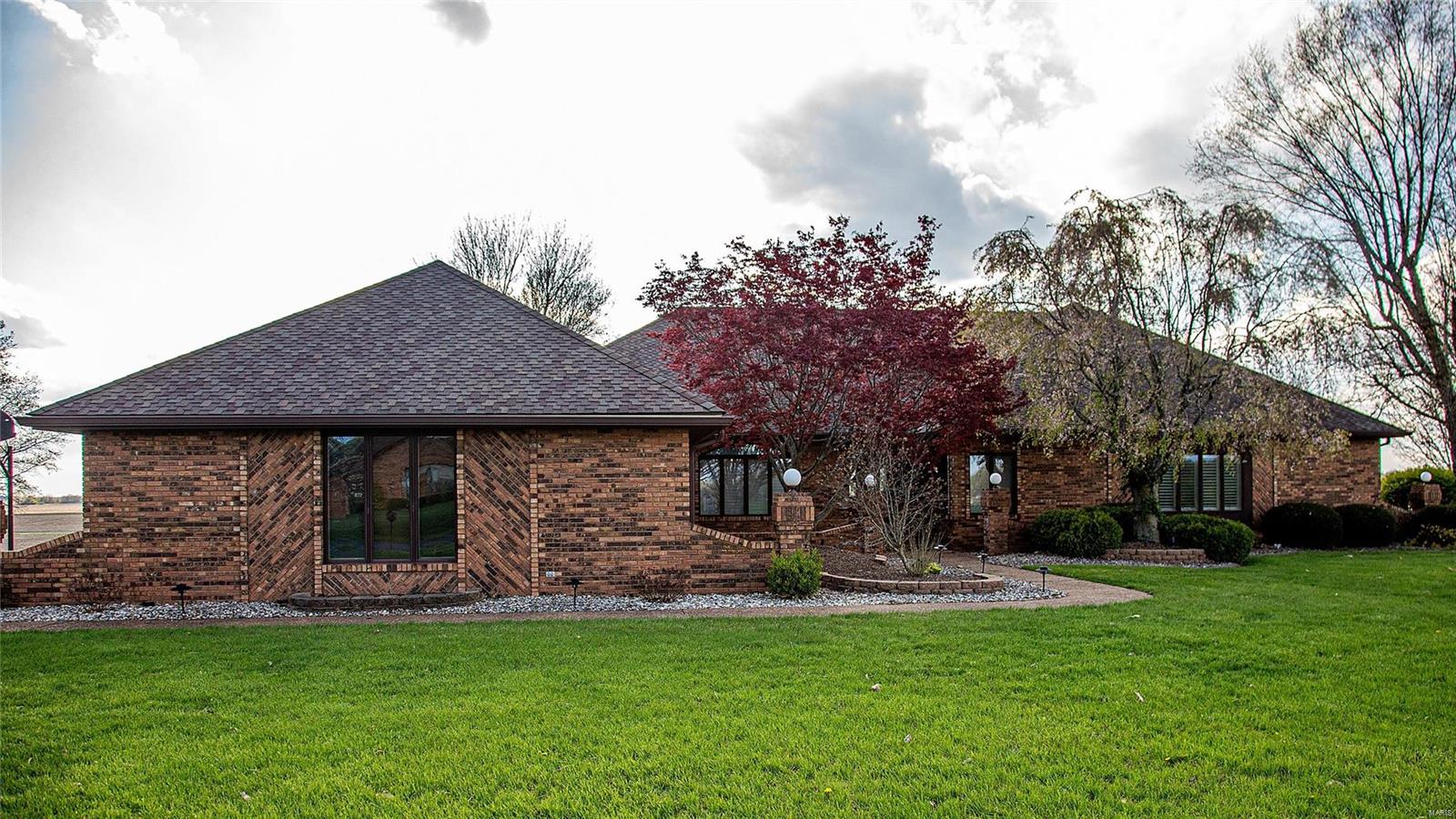 2113 Old Trenton Road Highland, IL 62249 - Photo 4 of 72 Gallery Image 4